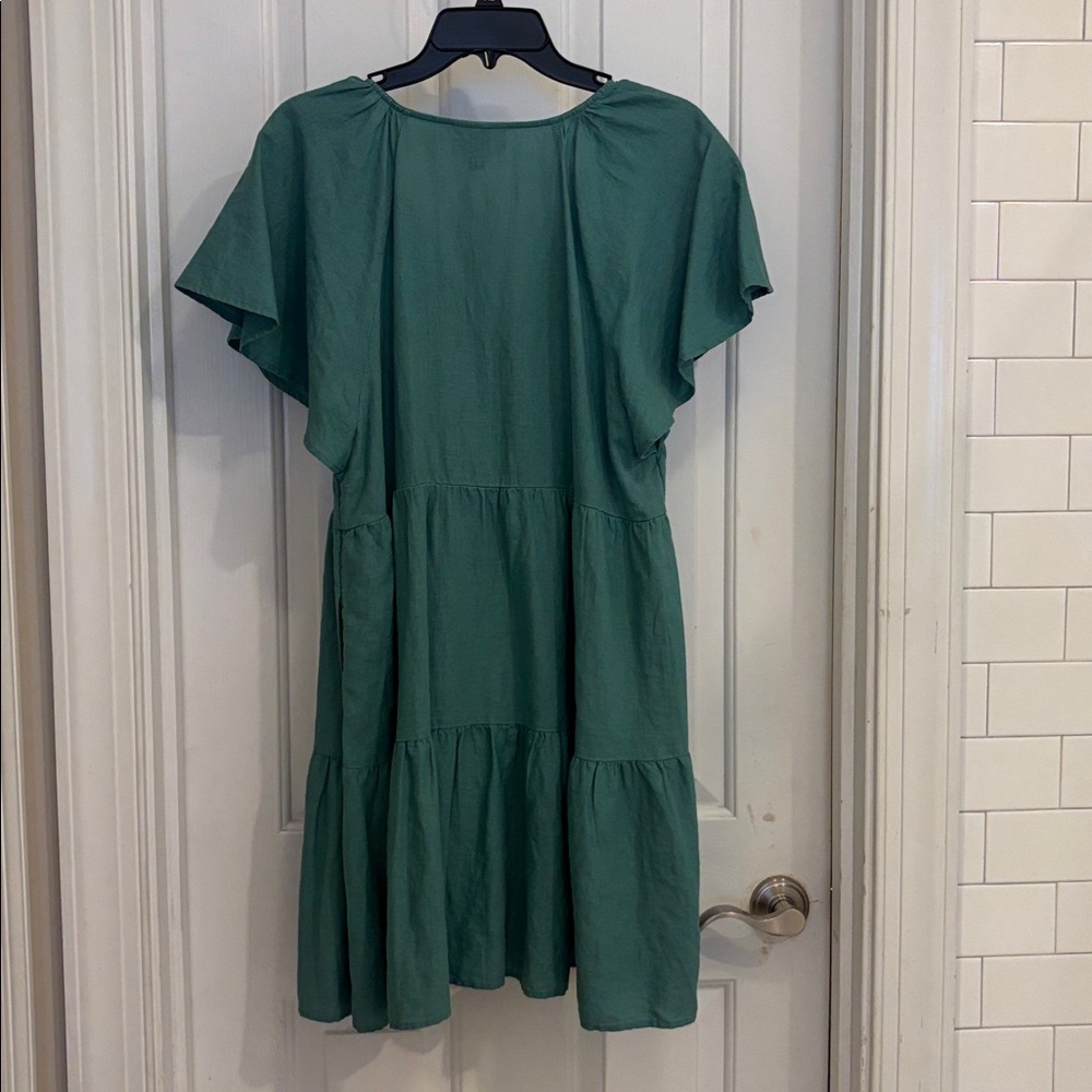 Universal Thread Green Apparel - Picture 3 of 3